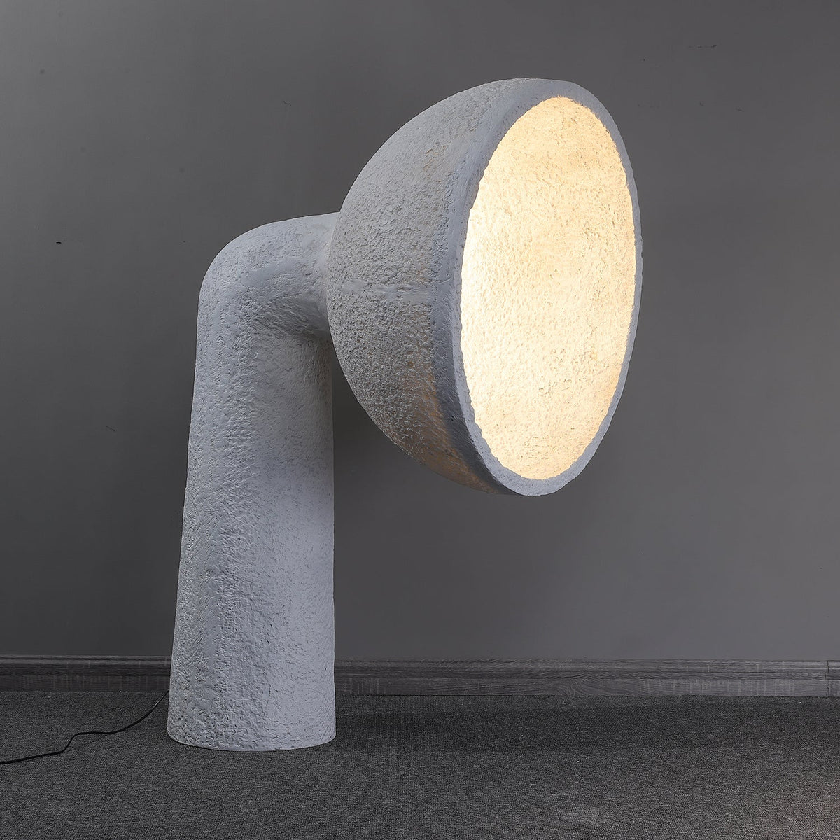 Arliris bordlampe i beton