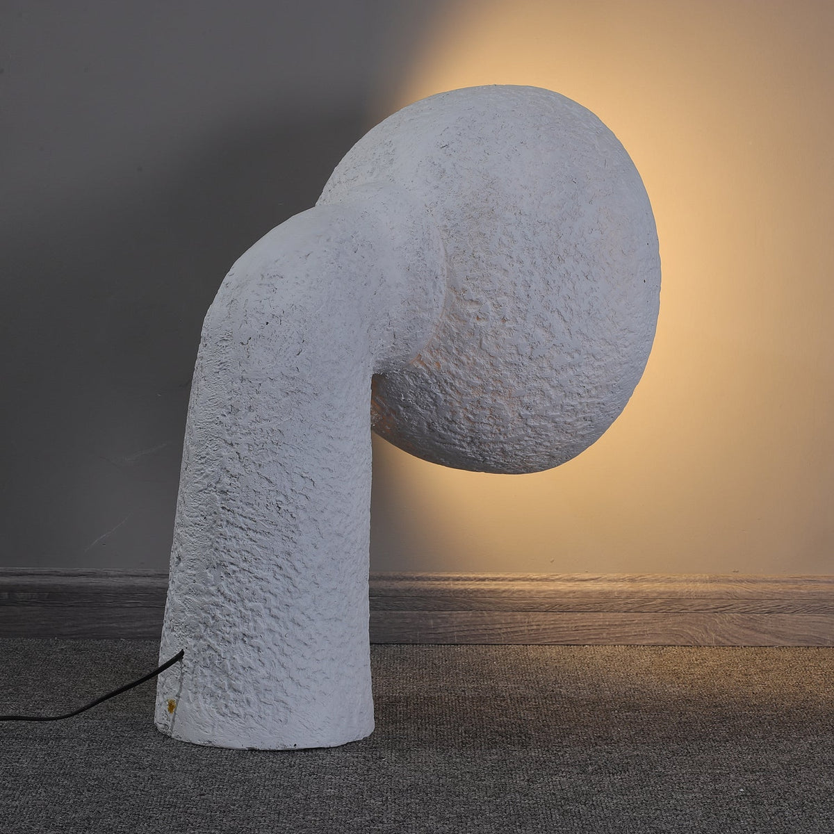 Arliris bordlampe i beton
