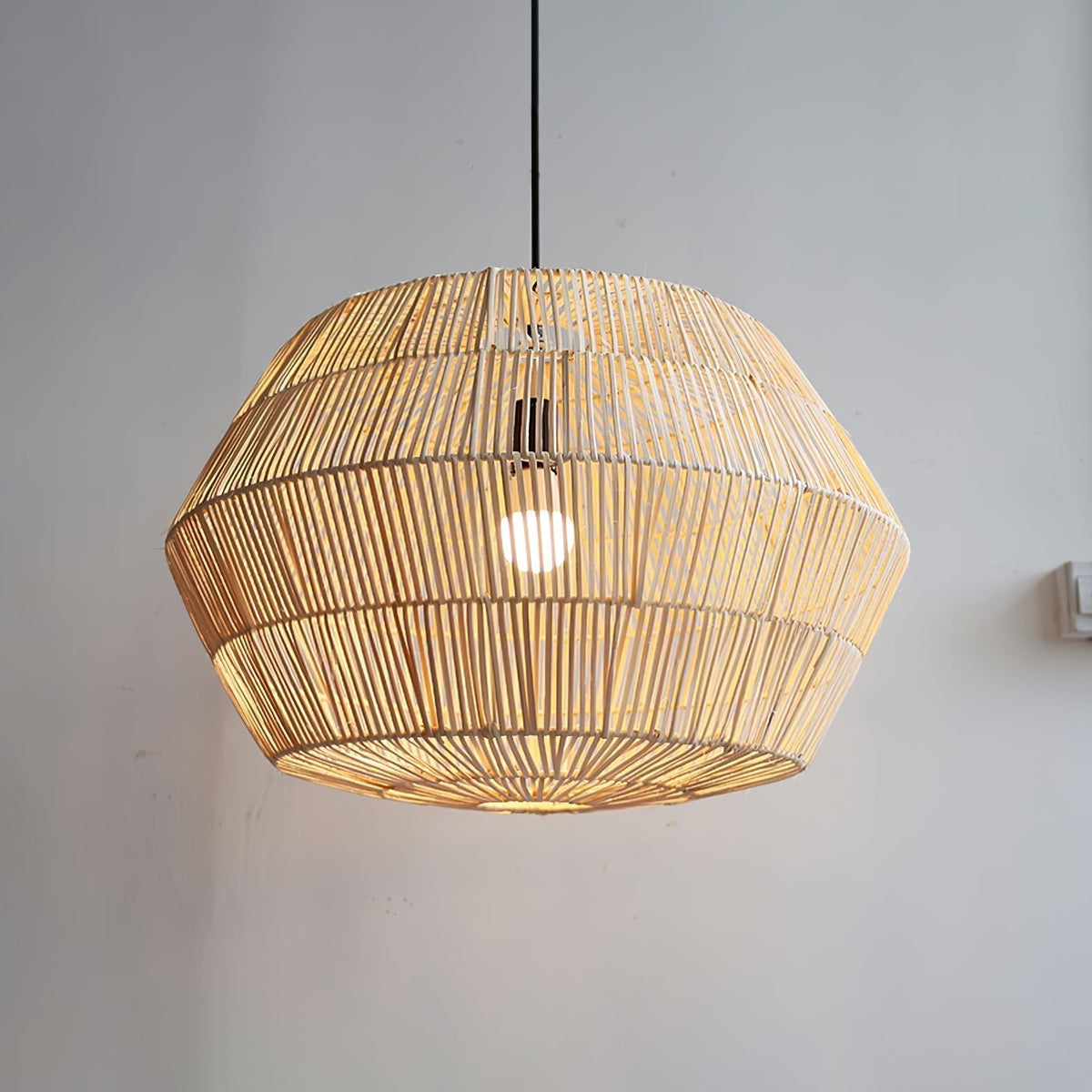 Candeeiro suspenso Cucarel em rattan
