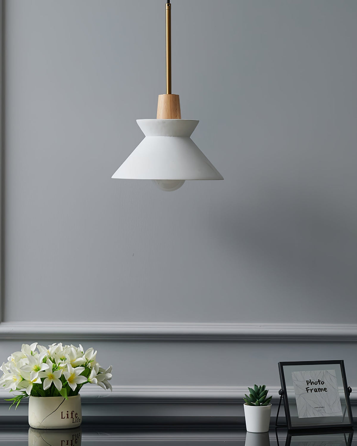 Revelo puuvalaisin, pohjoismainen minimalistinen muotoilu