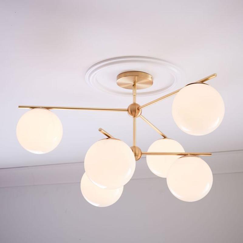 Casoella moderne Sphere & Stem-lysekrone i guldfarve med LED