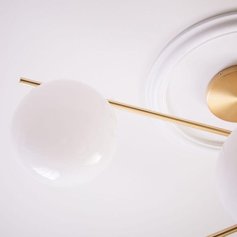 Casoella moderne Sphere & Stem-lysekrone i guldfarve med LED