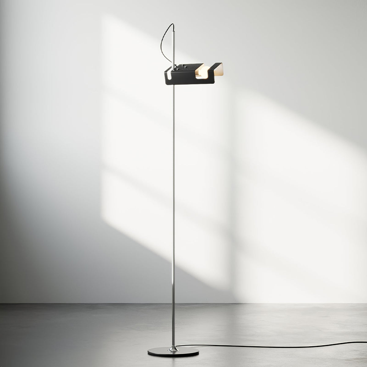 Merven-minimalistinen lattiavalaisin