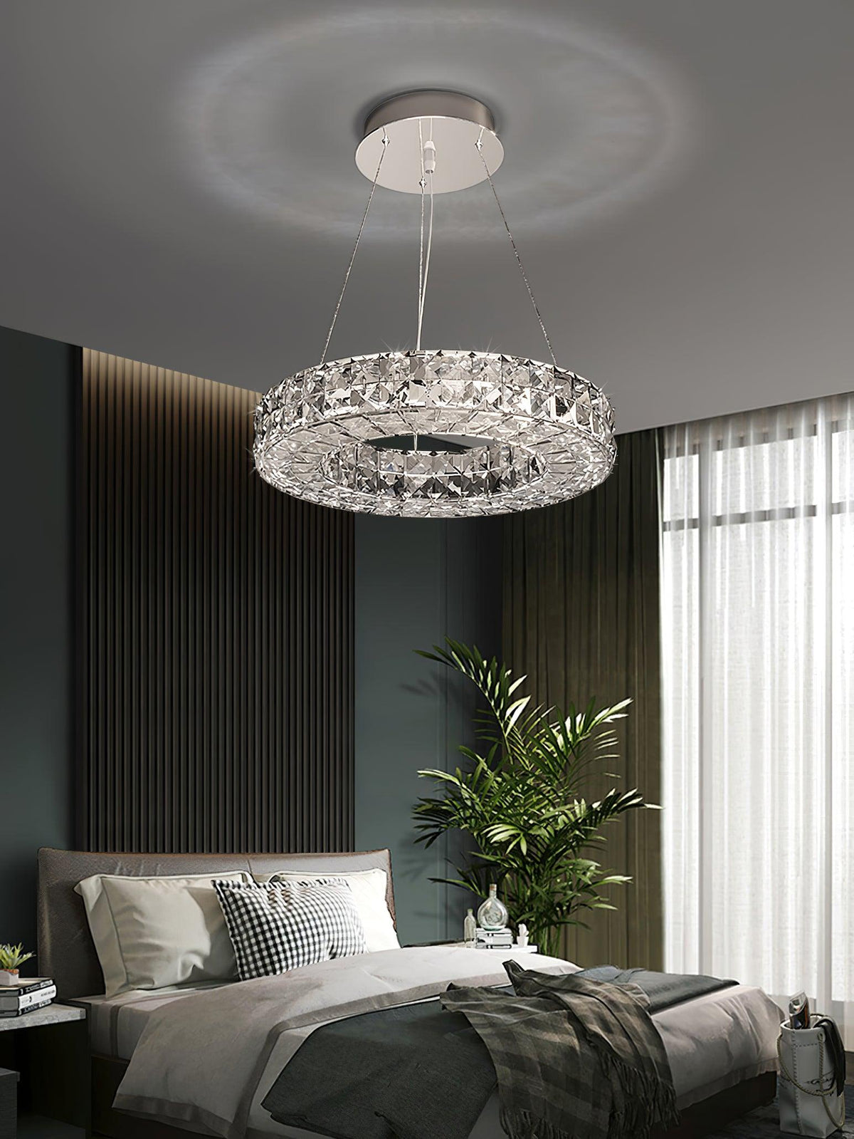 Luxerian Spiridon Luxe-lysekrone med krystalringe