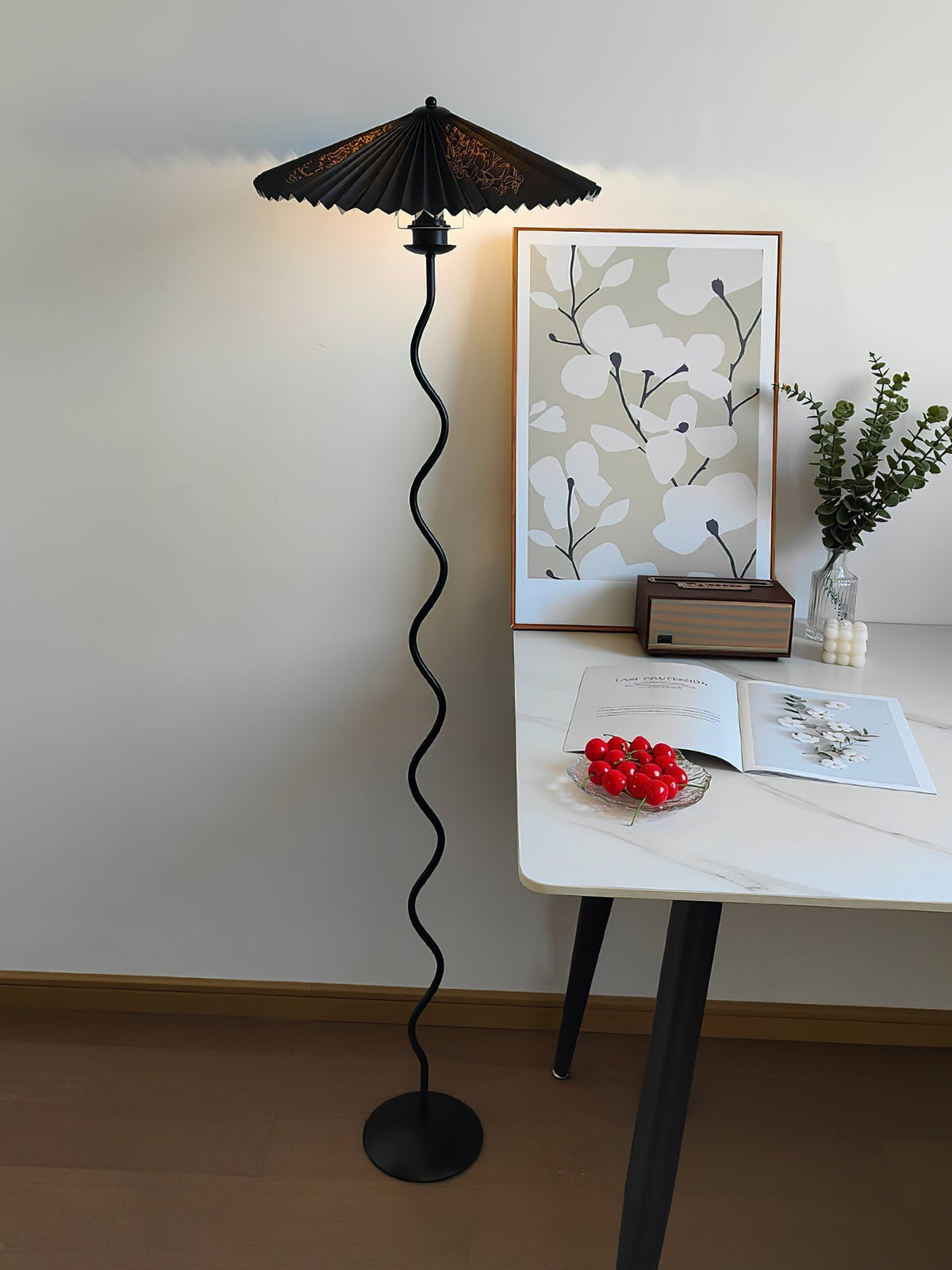 Lioraven minimalistisk gulvlampe i stof