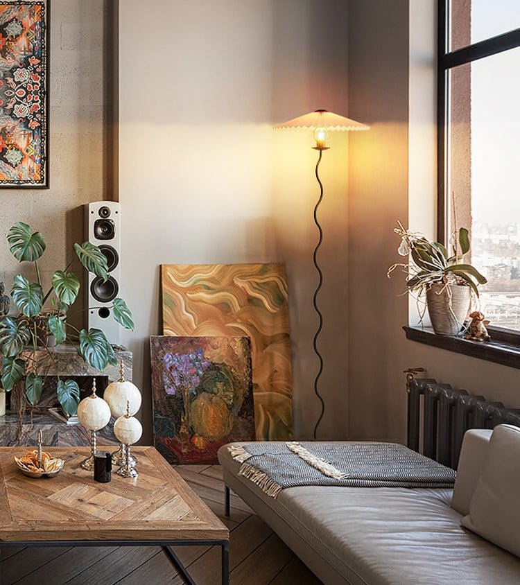 Lioraven minimalistisk gulvlampe i stof