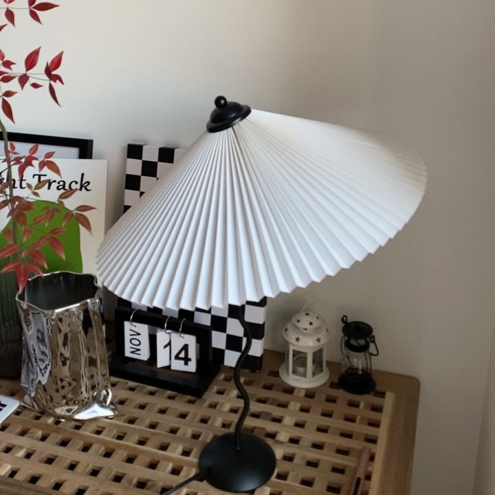 Candeeiro de mesa de tecido Vioro