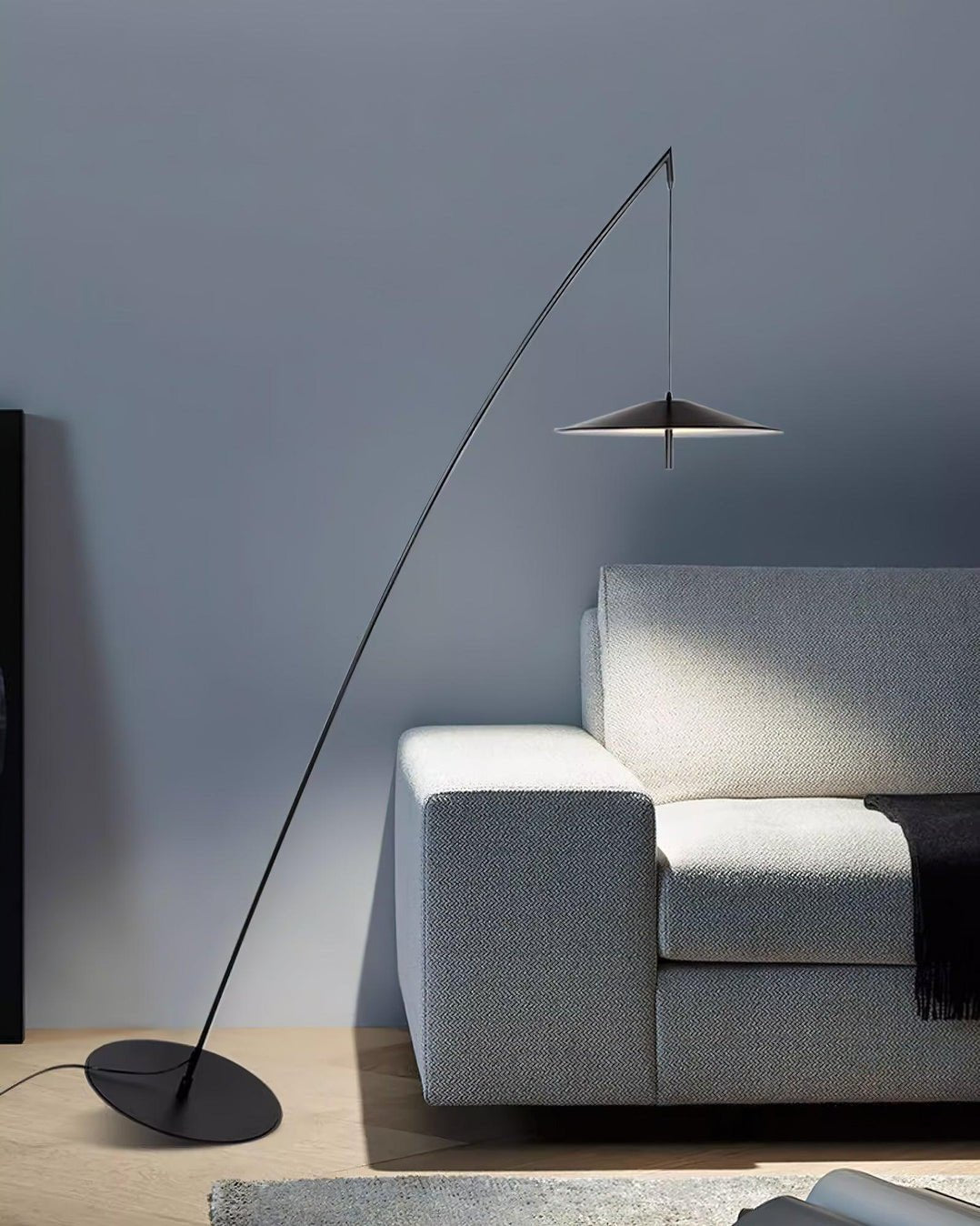 Arcana minimalistisk golvlampa i svart