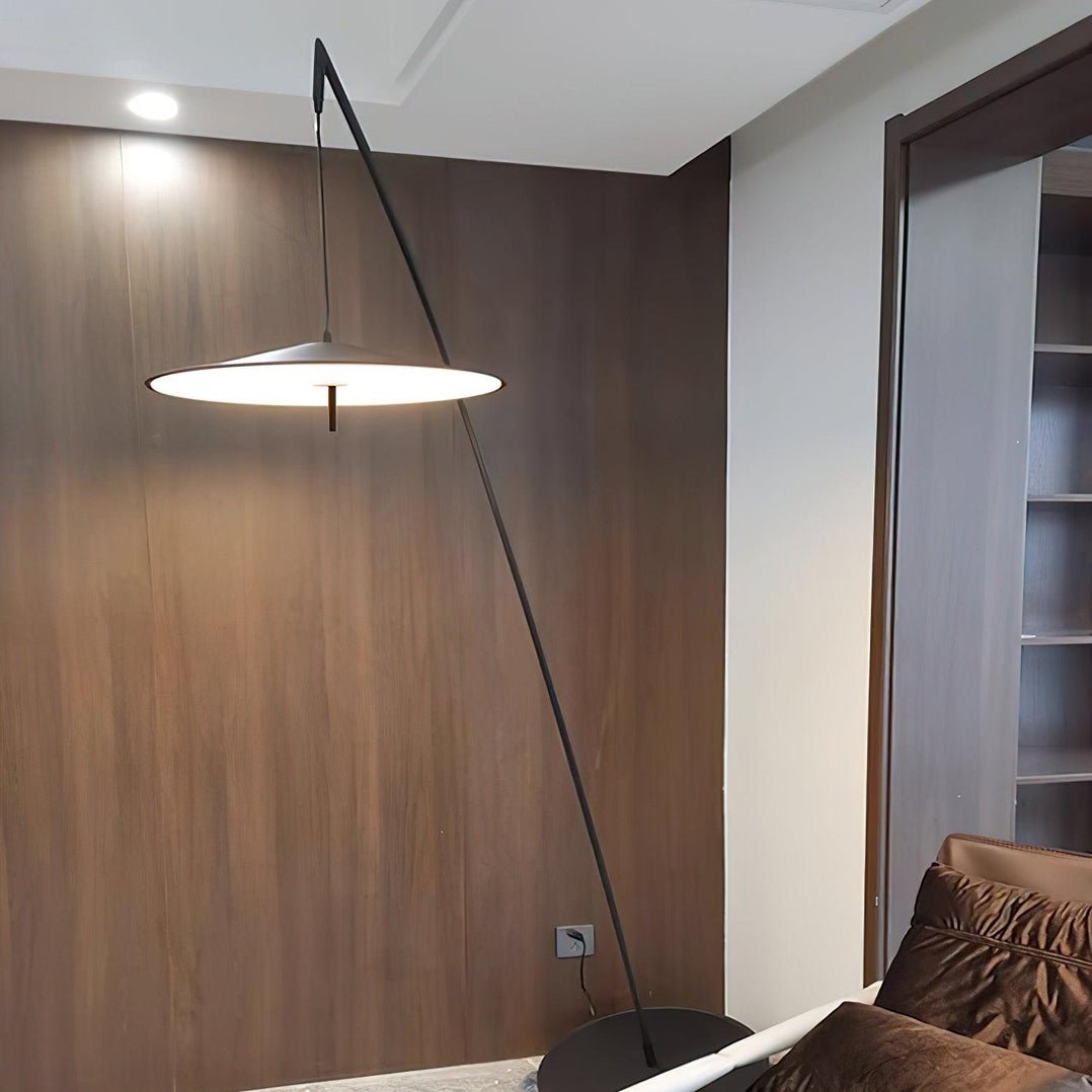 Arcana minimalistisk golvlampa i svart