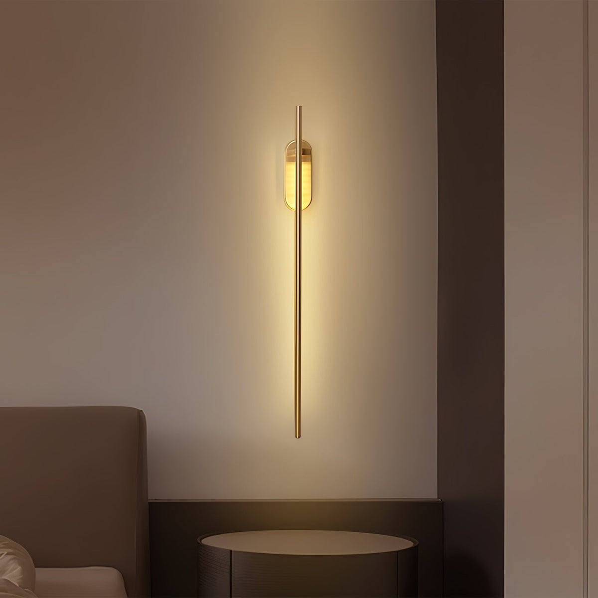 Vrysl minimalistisk væglampe med stik og stavdesign