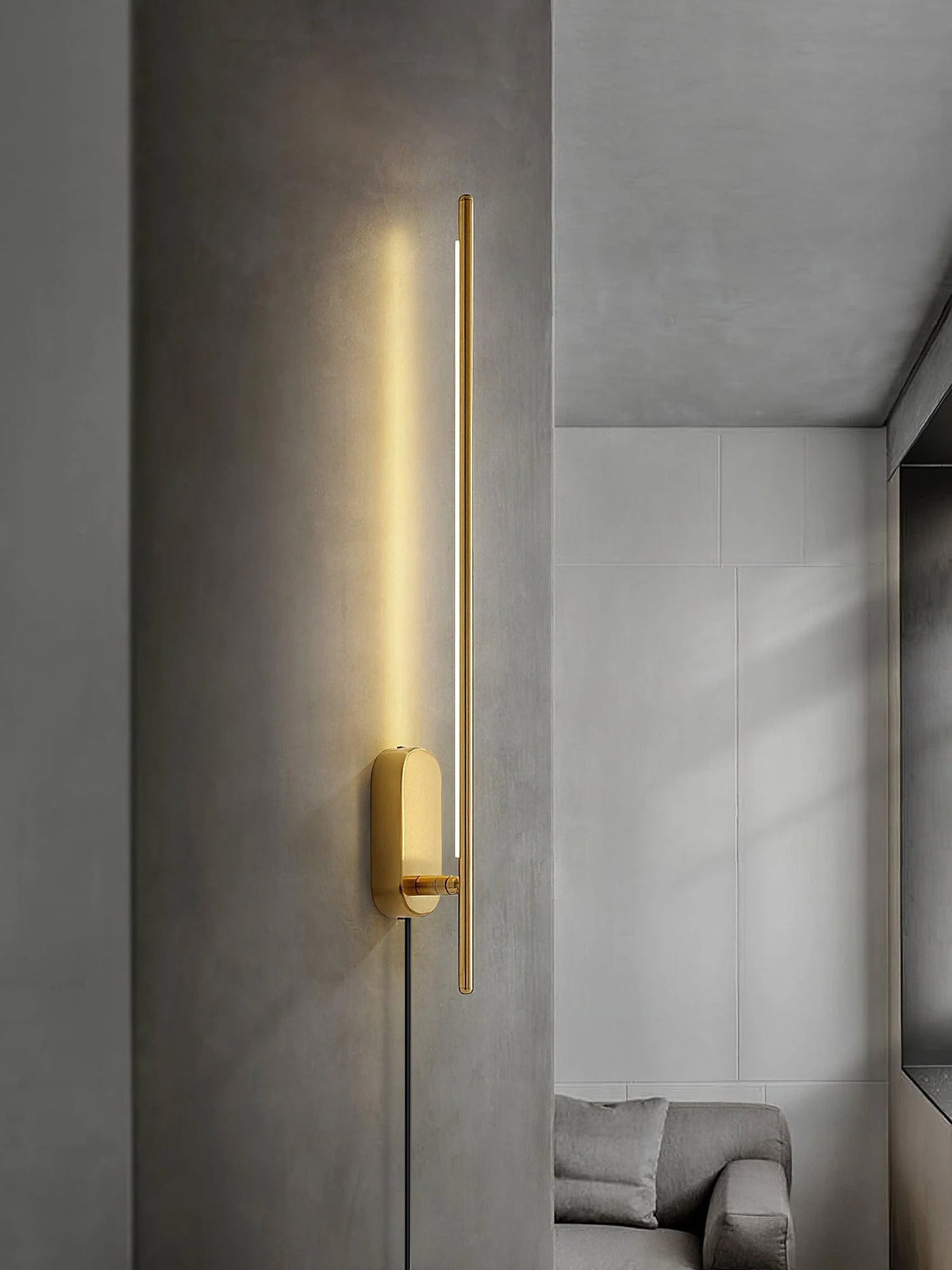 Vrysl minimalistisk væglampe med stik og stavdesign