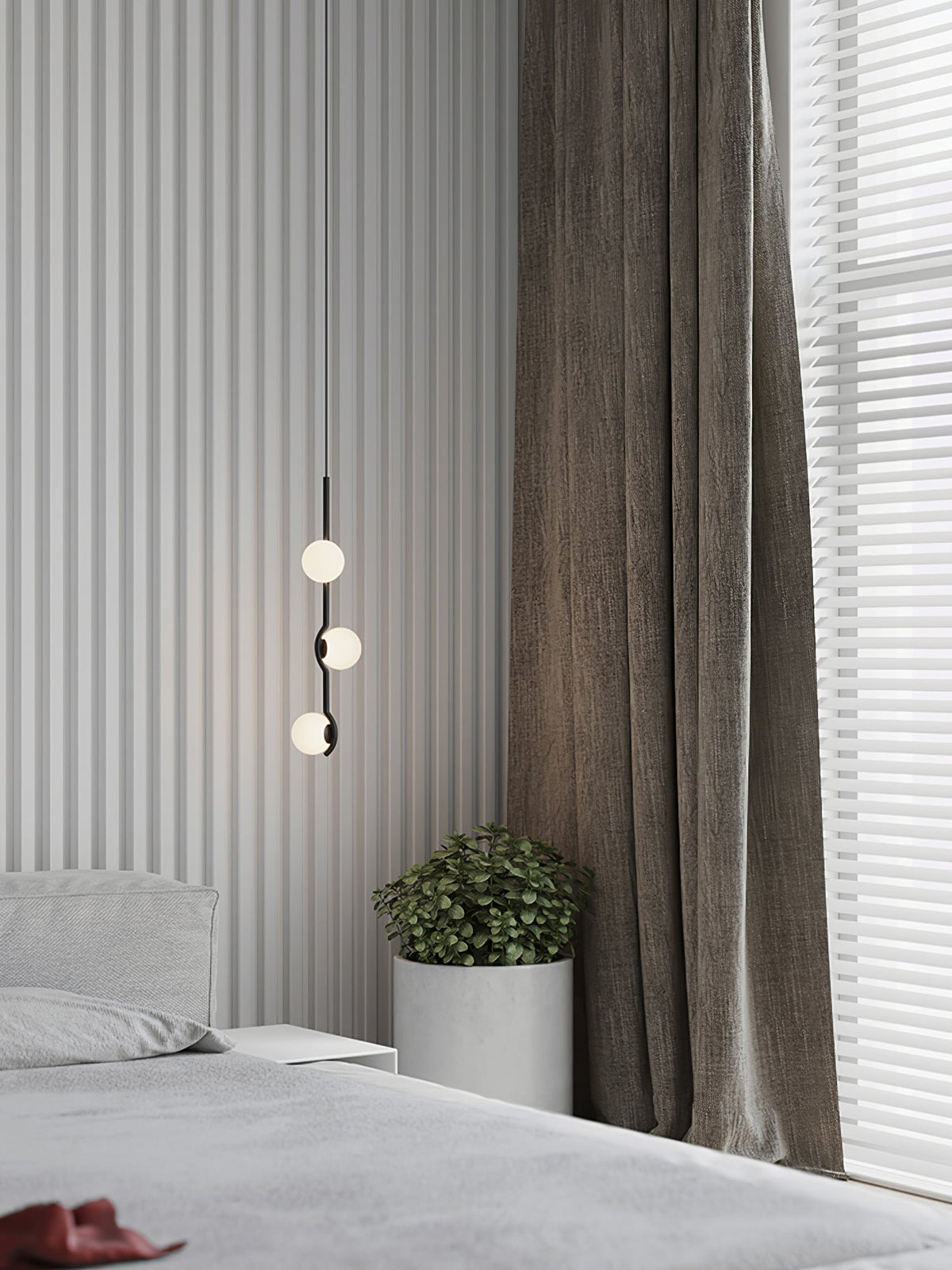 Elvian lysekrone med hvid glaskugle og minimalistisk messing