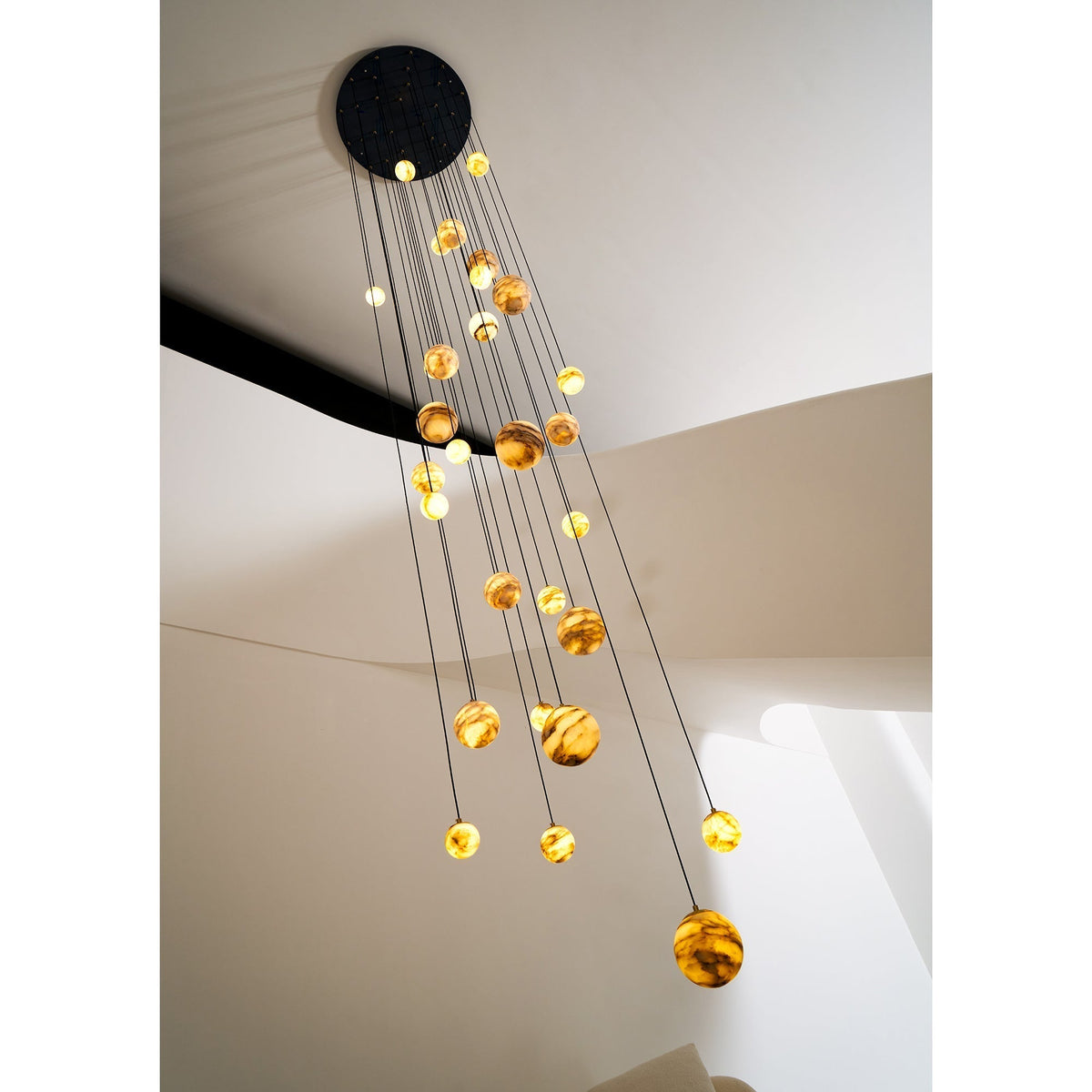 Candelabro Sultana, cascata de orbes em alabastro