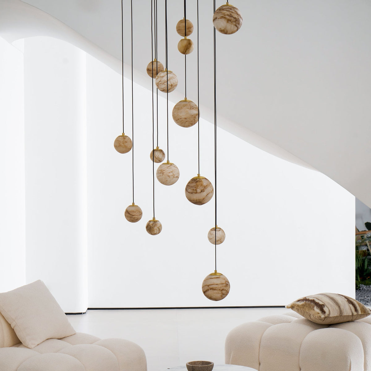 Candelabro Sultana, cascata de orbes em alabastro