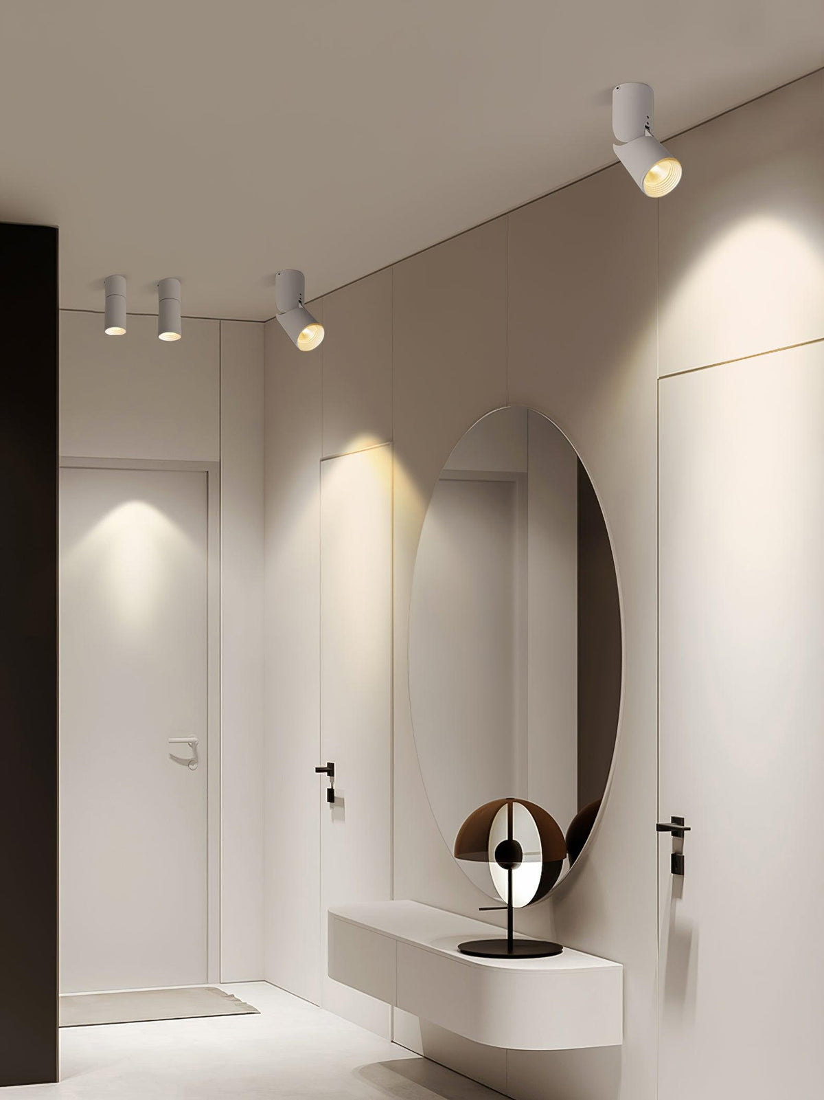 Avenaora taklampa med justerbara LED-spotlights, solig