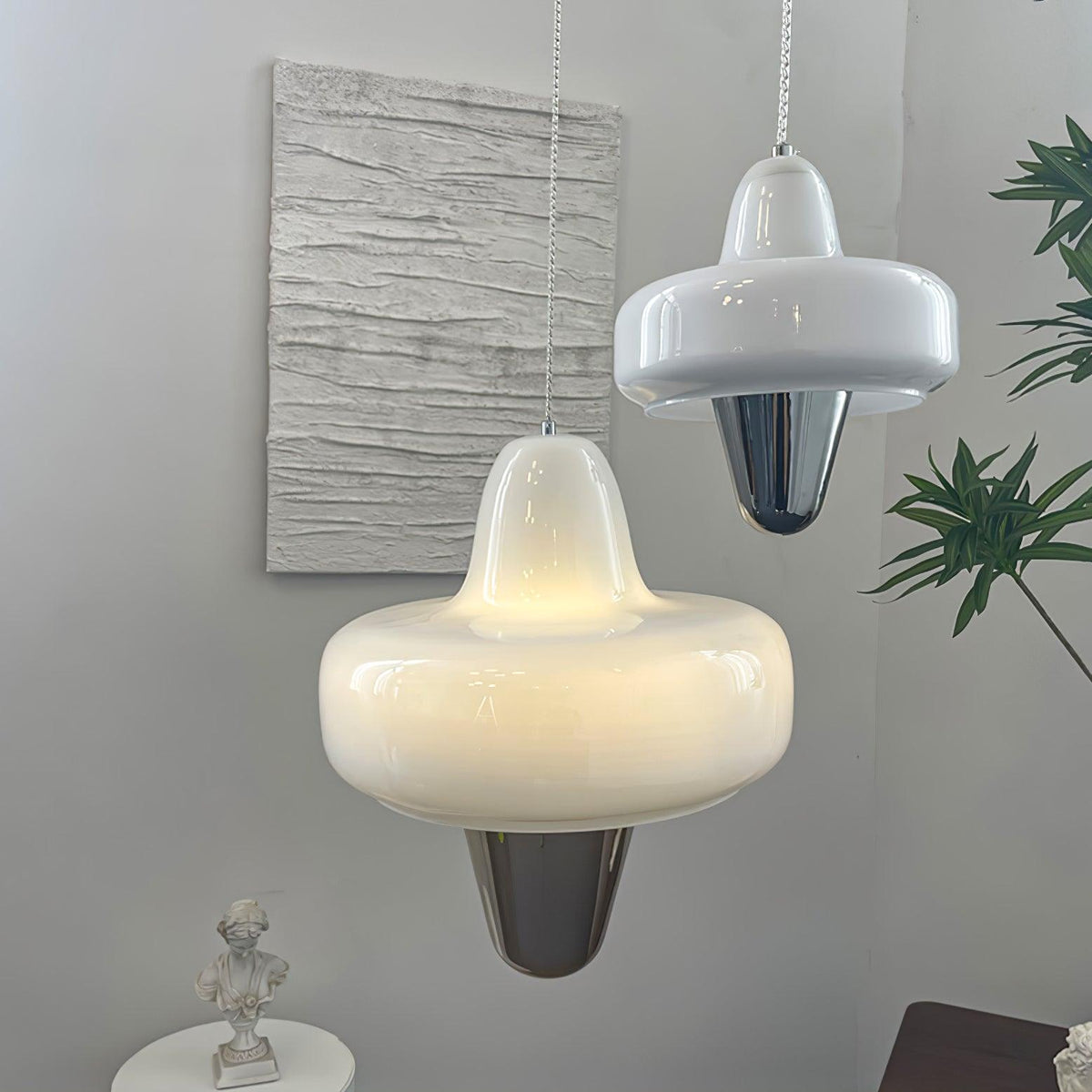 Nuvia minimalistisk pendellampe i glas