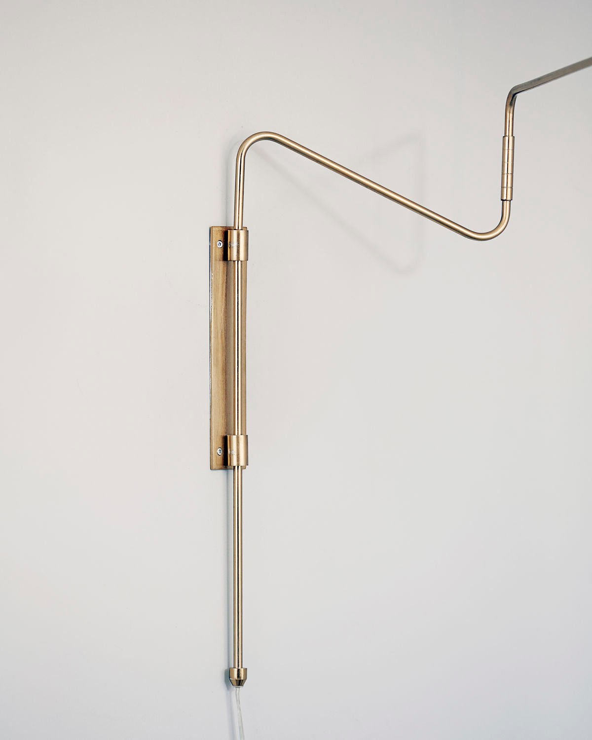 Candeeiro de parede oscilante moderno minimalista Elsoreth