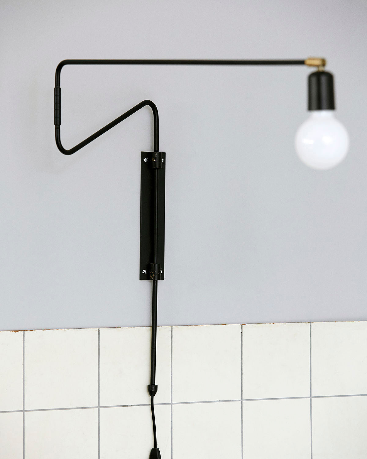 Candeeiro de parede oscilante moderno minimalista Elsoreth