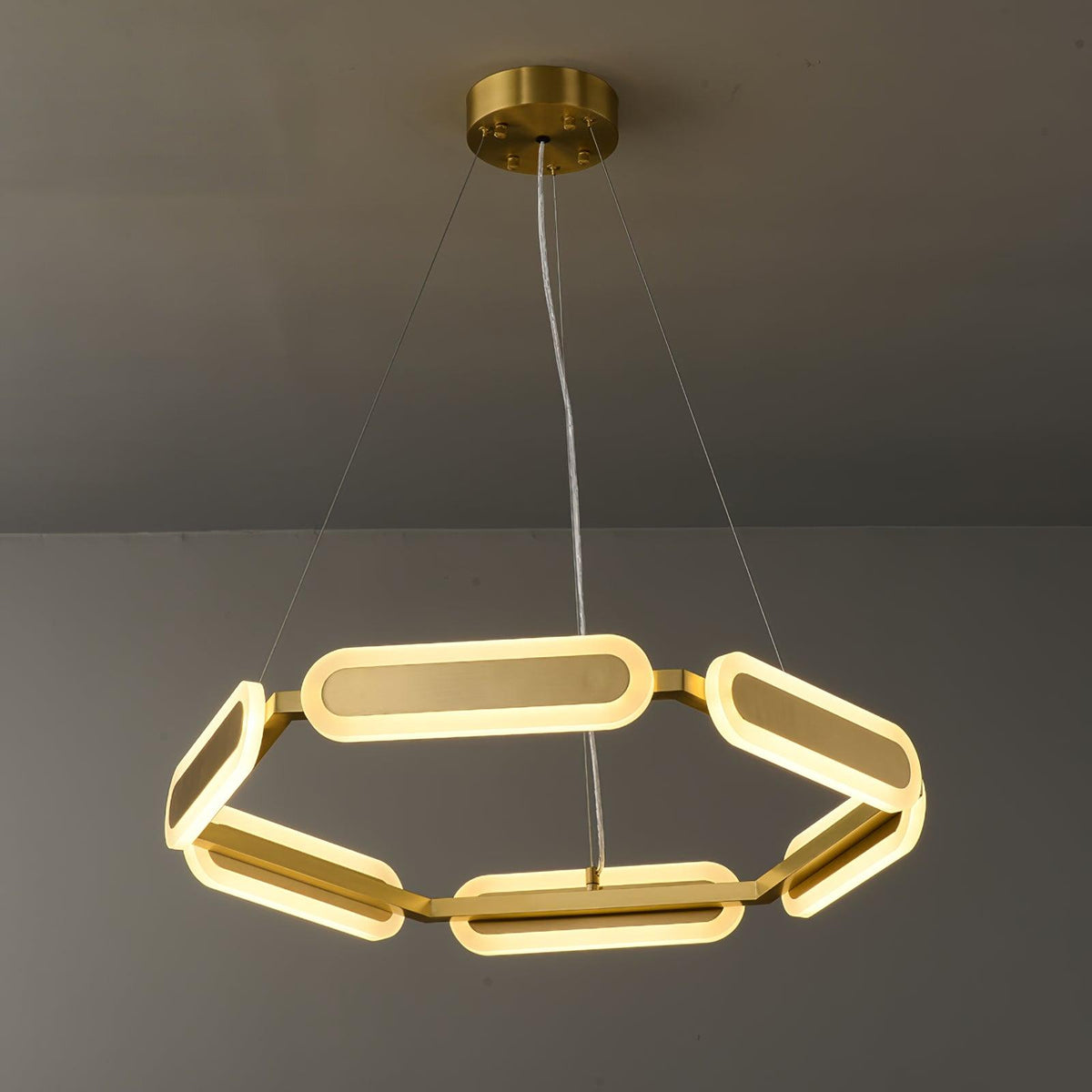 Din geometrisk ljuskrona med mässingsring