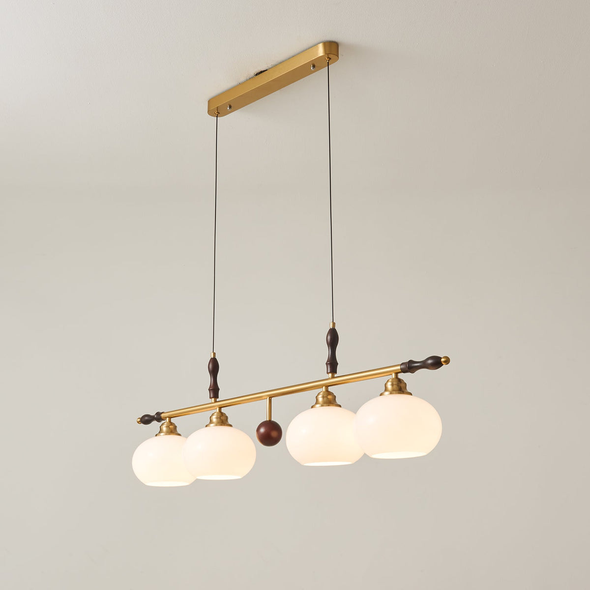 Runell Eksklusiv elegant traditionel pendellampe i træ og glas