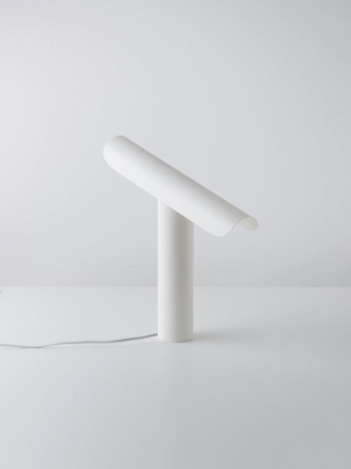 Zenice minimalistisk bordslampa