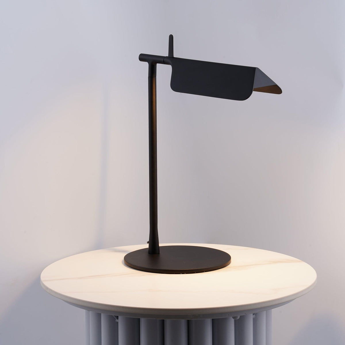 Cilorn minimalistisk bordslampa i akryl