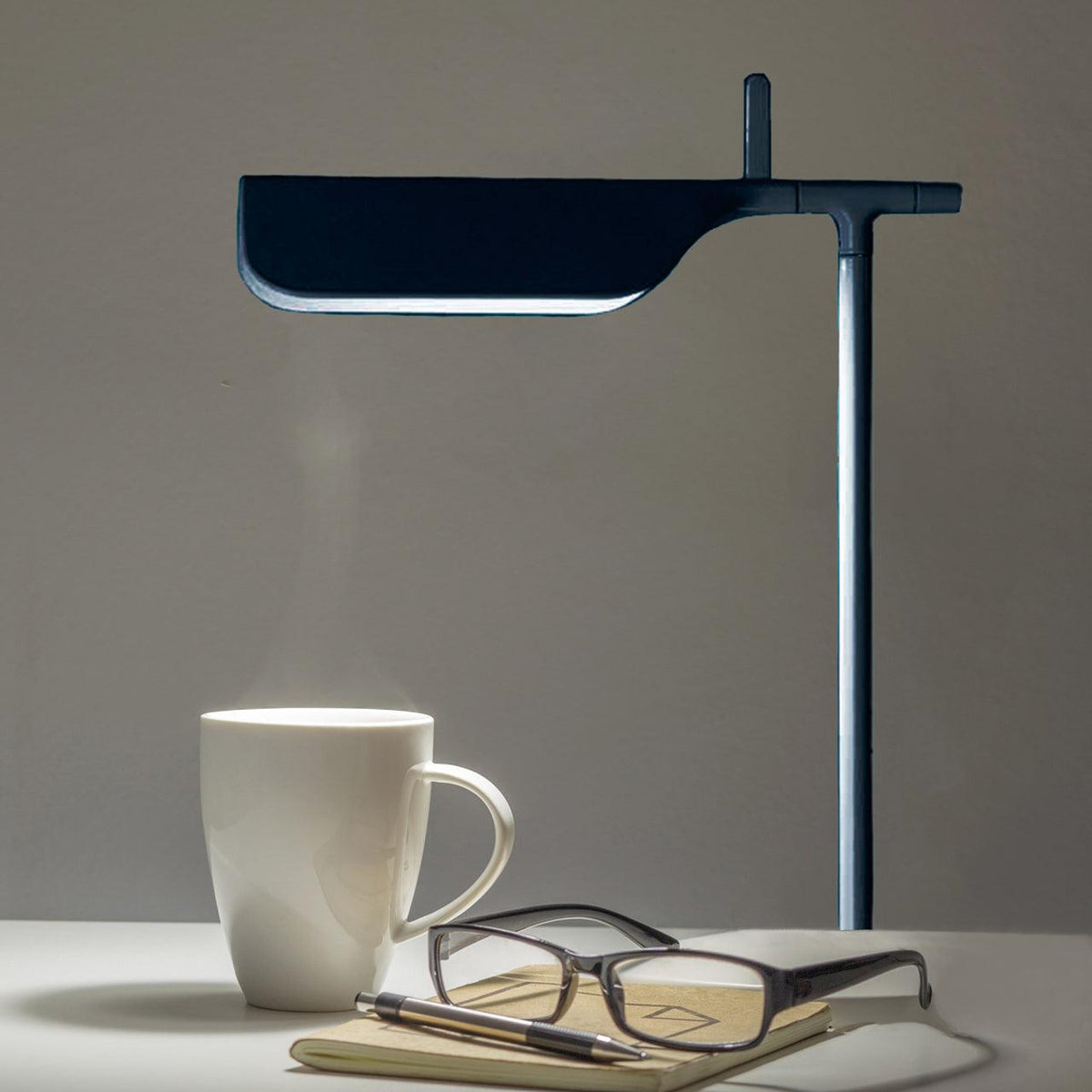 Cilorn minimalistisk bordslampa i akryl