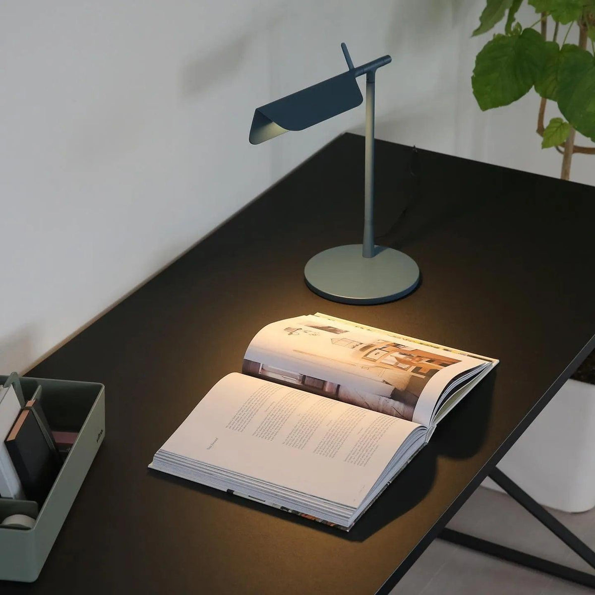 Cilorn minimalistisk bordslampa i akryl
