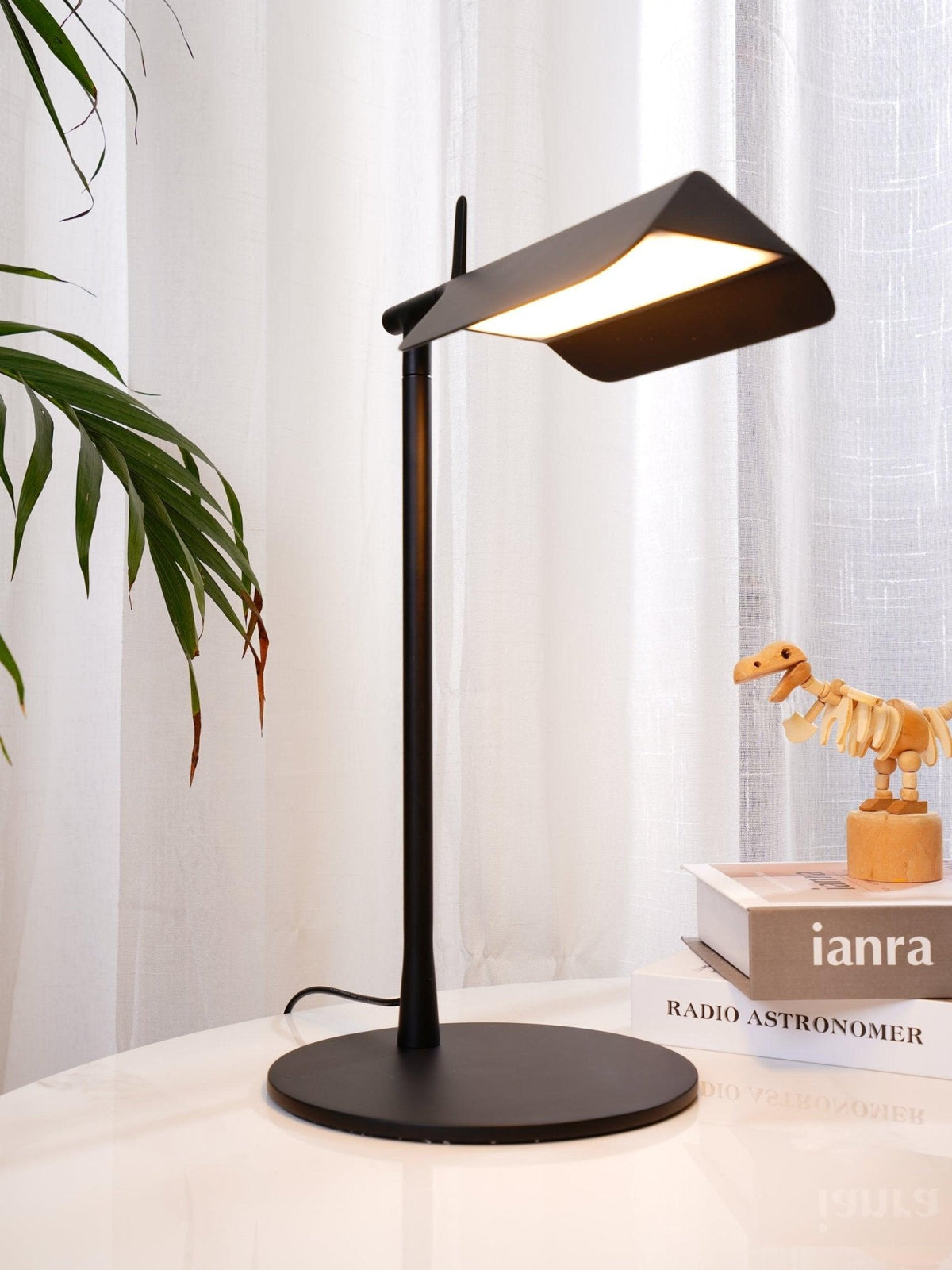 Cilorn minimalistisk bordslampa i akryl