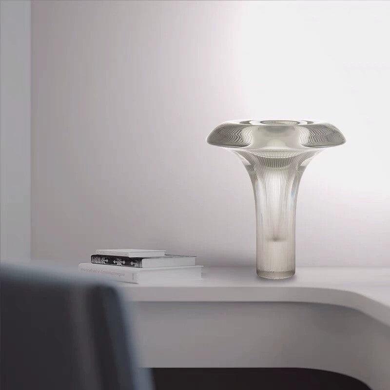 Carl moderne bordlampe i glas
