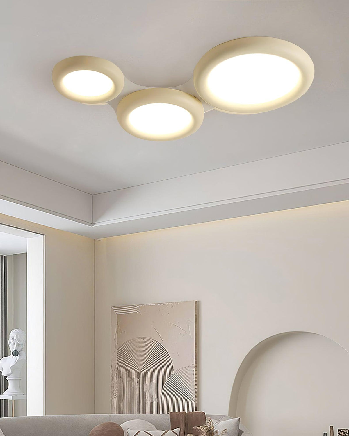 Beige loftlampe til direkte montering med baldakin, minimalistisk