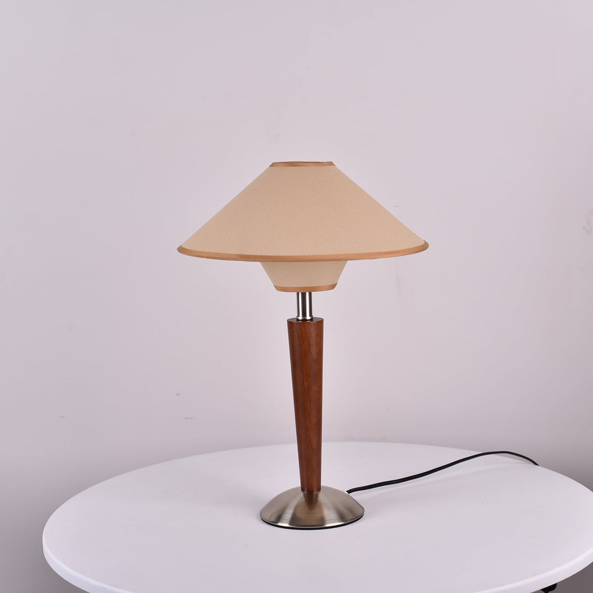 Roka borðlampi Talonwood