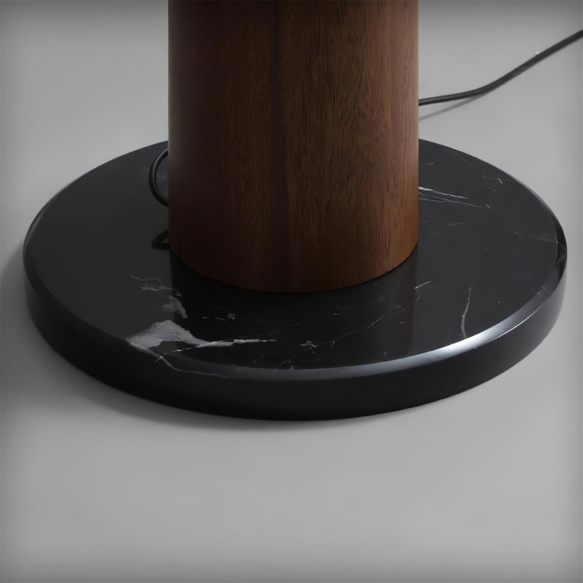 Cone-Gable golvlampa