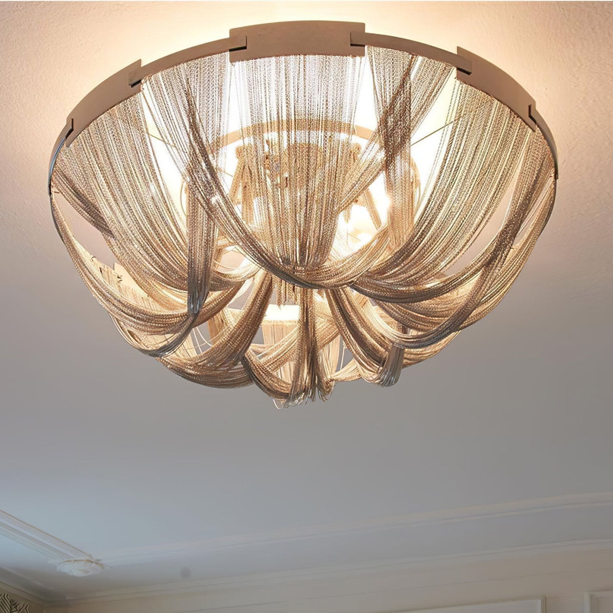 Talj loftslampe med kvaster, aluminiumskæde og nikkelramme