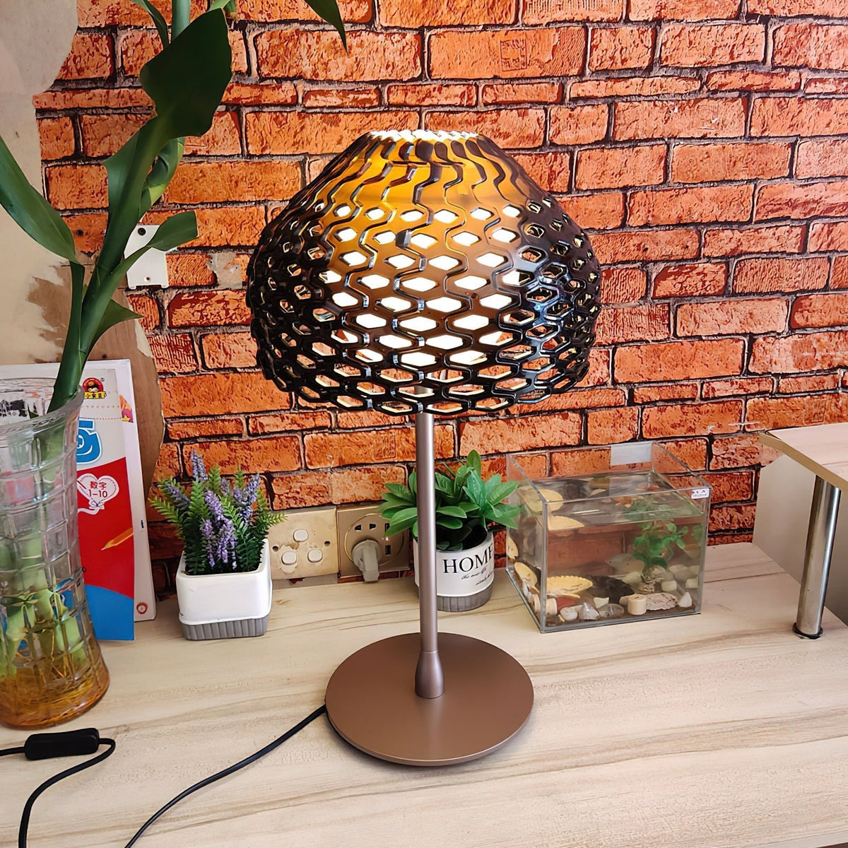 Vintace industriell bordslampa i plast