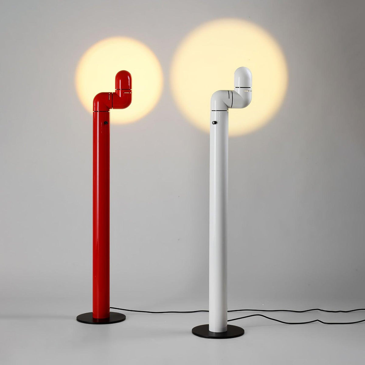 Nyor-gulvlampe i aluminium
