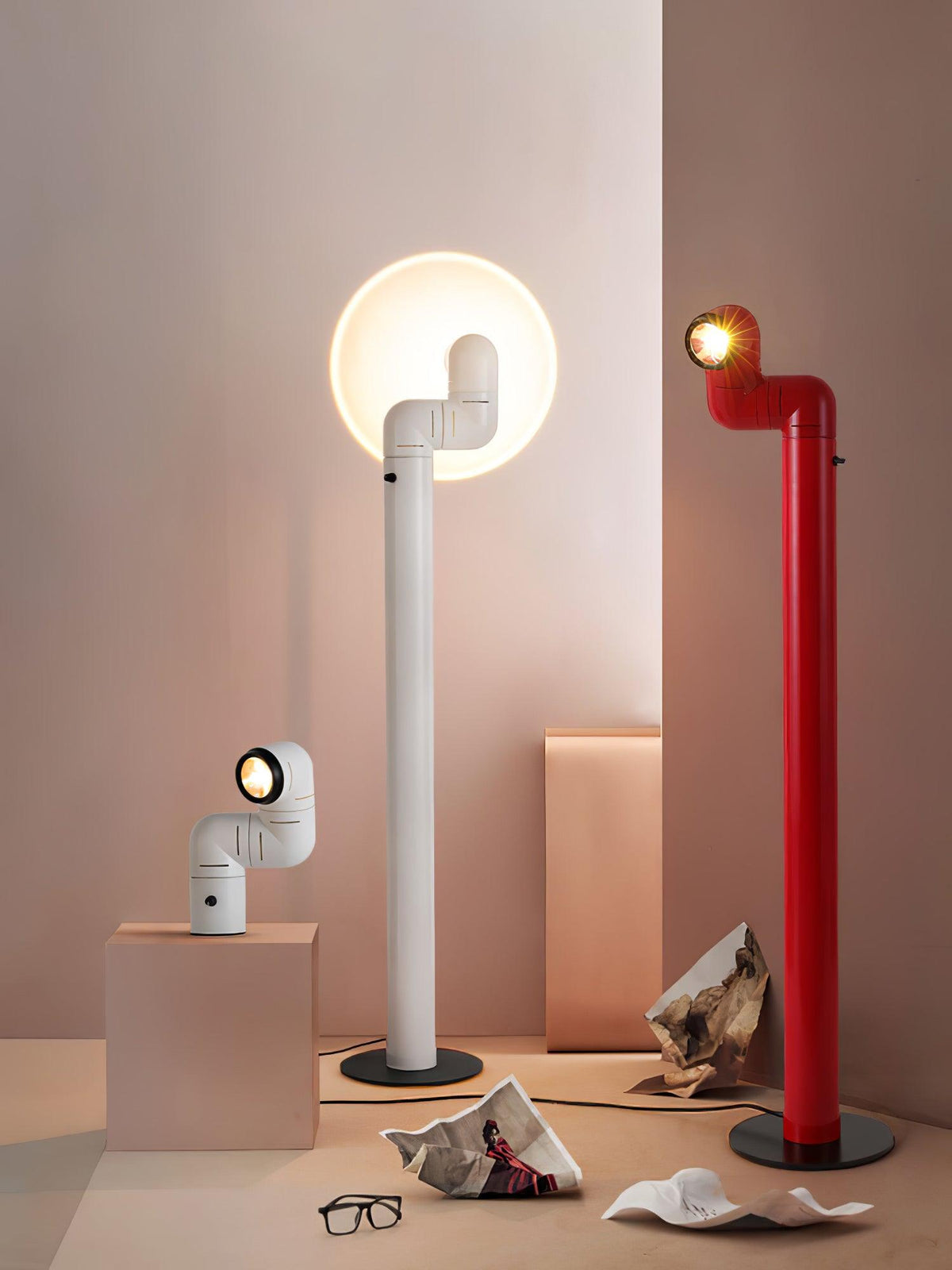 Nyor-gulvlampe i aluminium