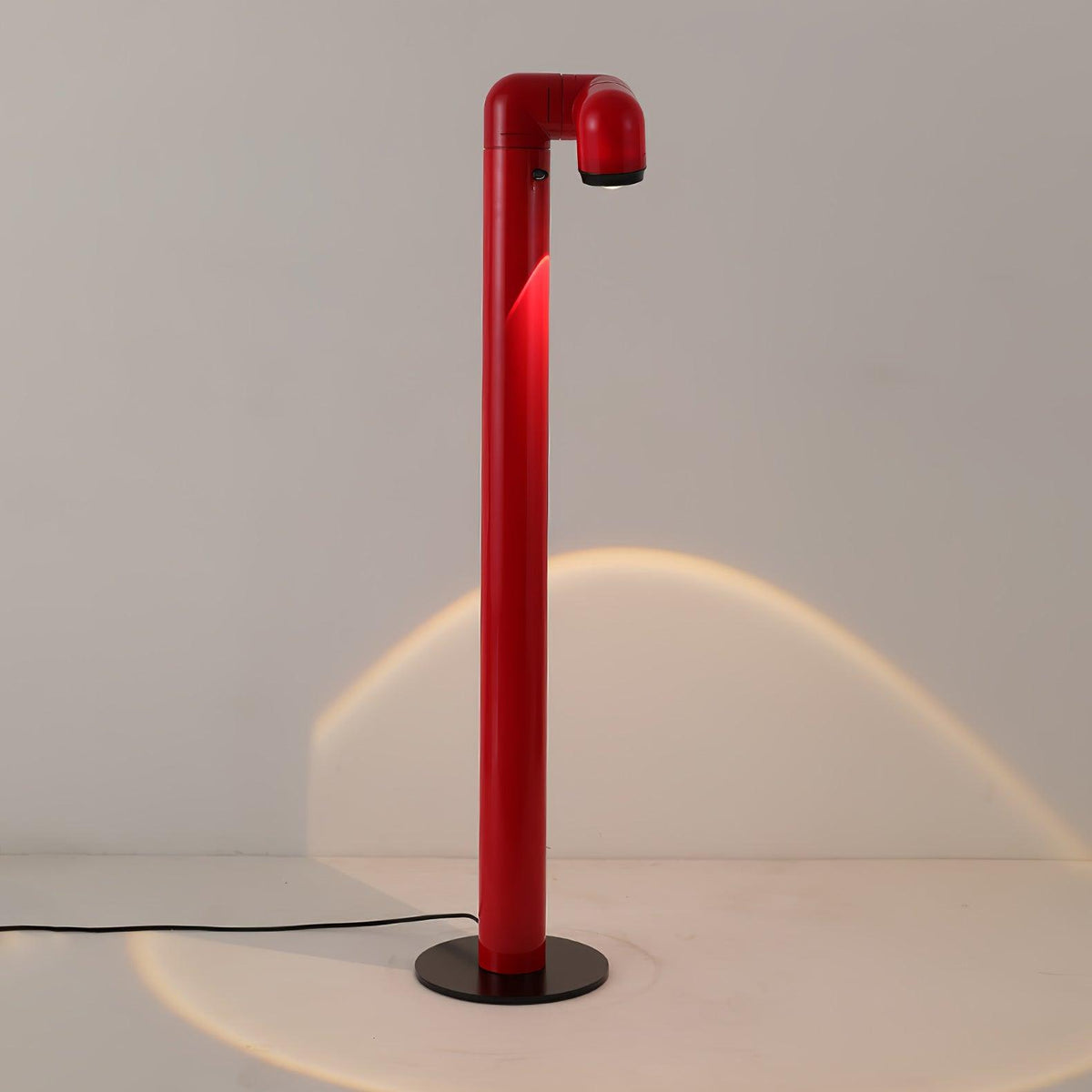 Nyor-gulvlampe i aluminium