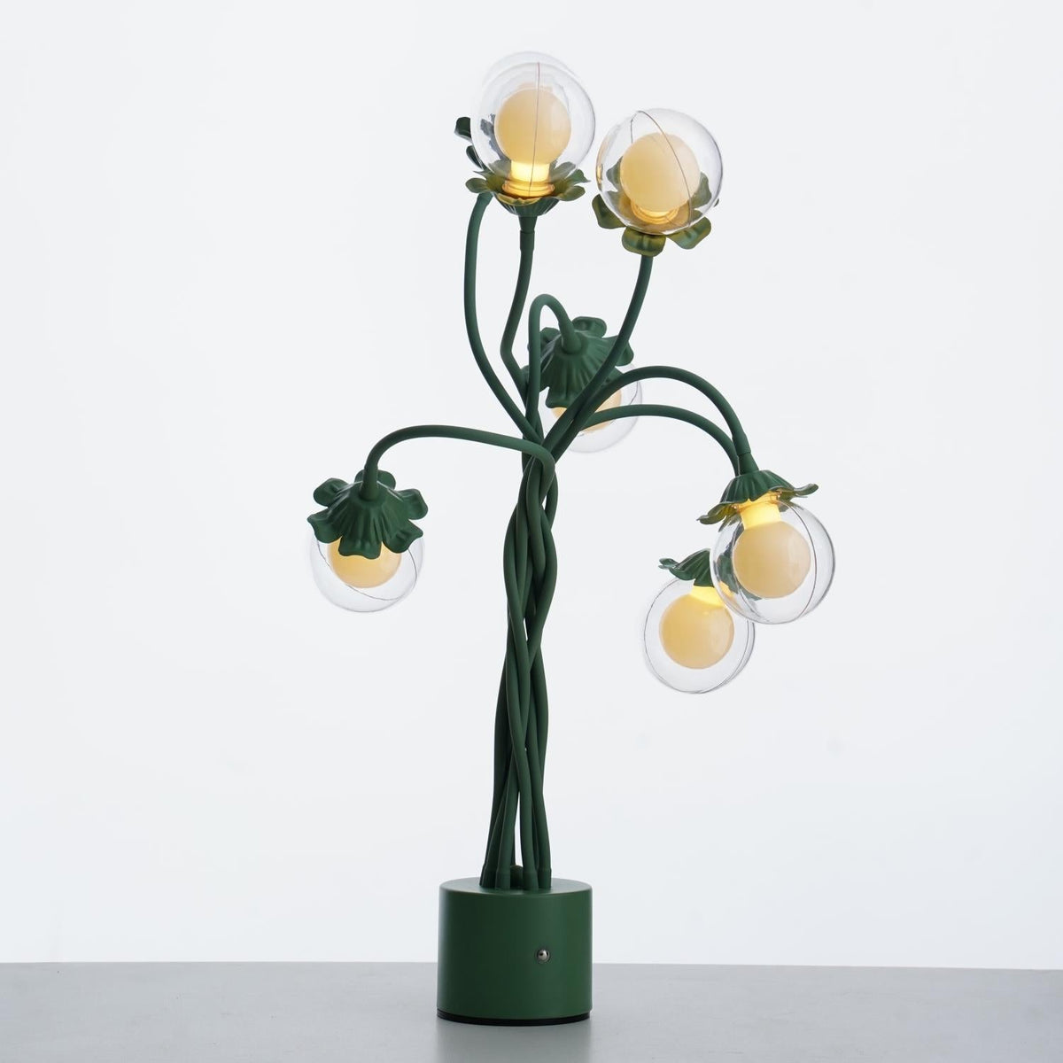 Viraoora Table Lamp