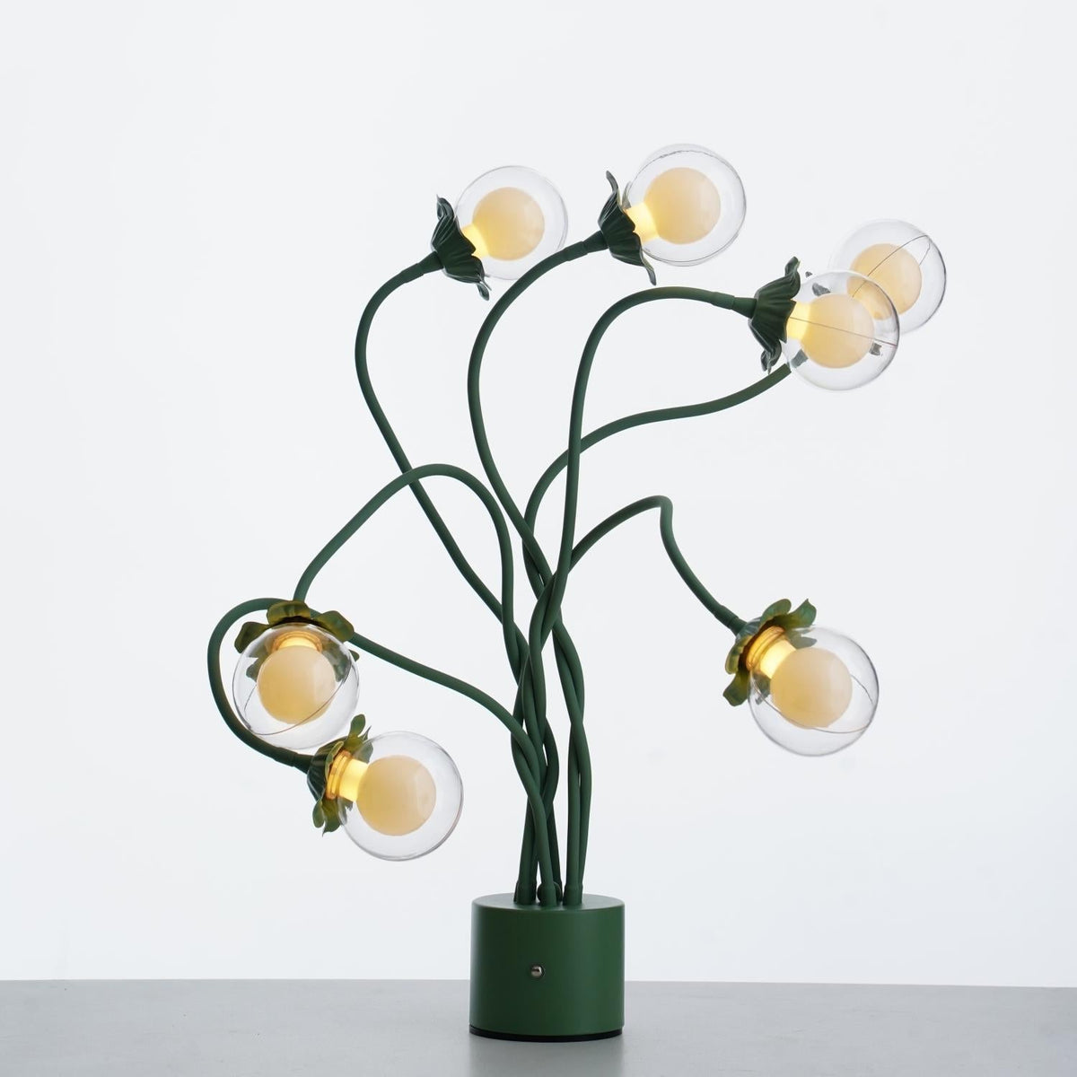 Viraoora Table Lamp