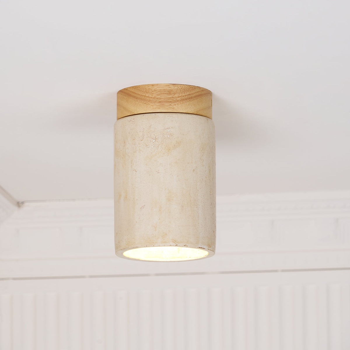 Valelelle loftslampe i travertin med cylindrisk kappe