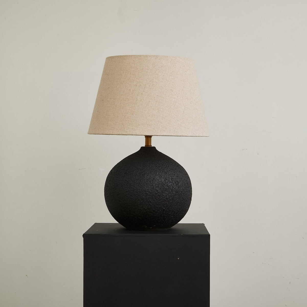 Serena moderne bordlampe