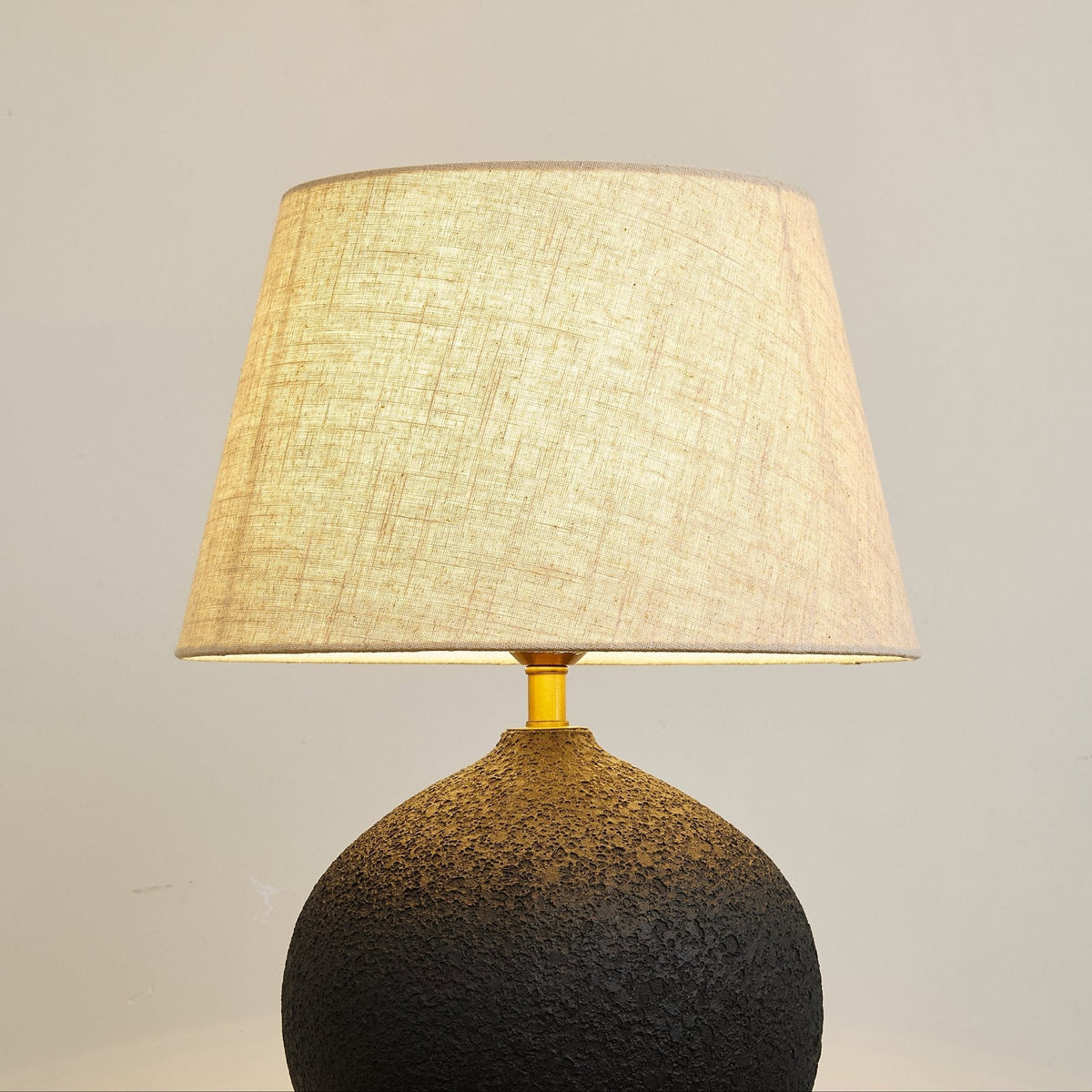 Serena moderne bordlampe