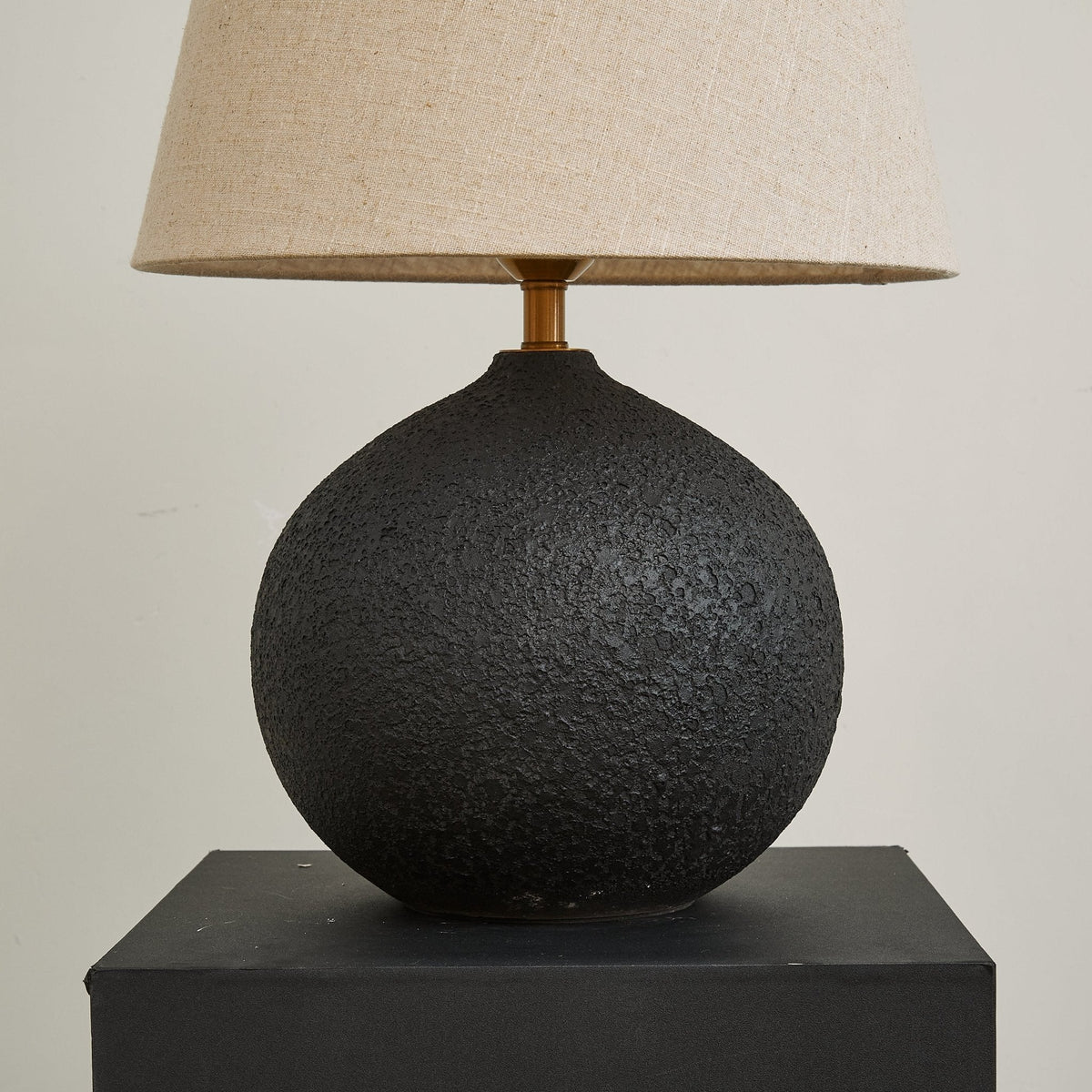 Serena moderne bordlampe