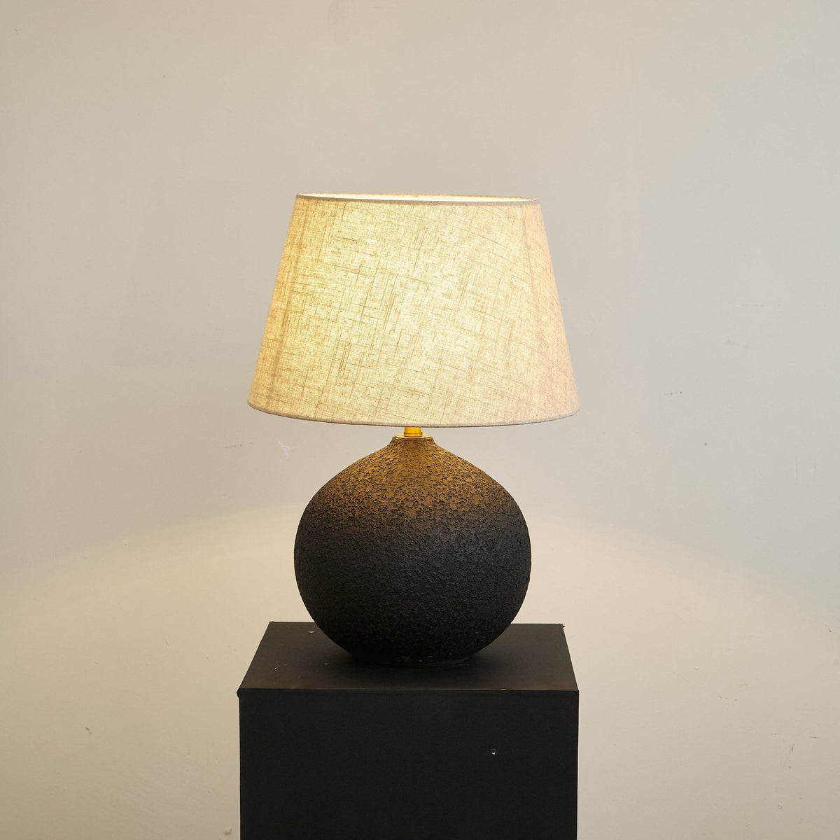 Serena moderne bordlampe