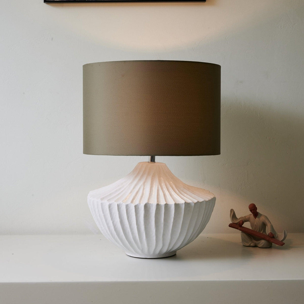 Candeeiro de mesa minimalista Selinelia