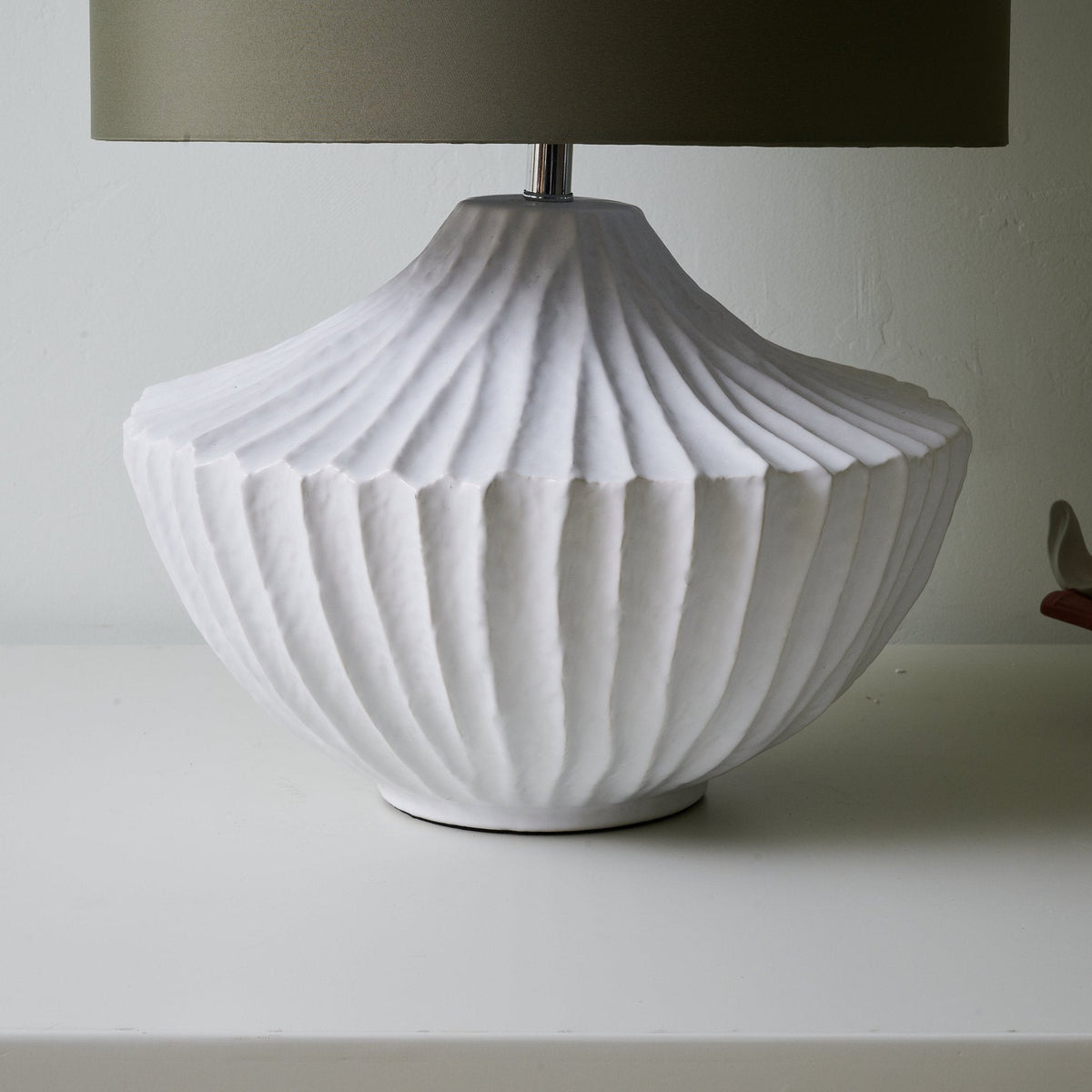 Candeeiro de mesa minimalista Selinelia