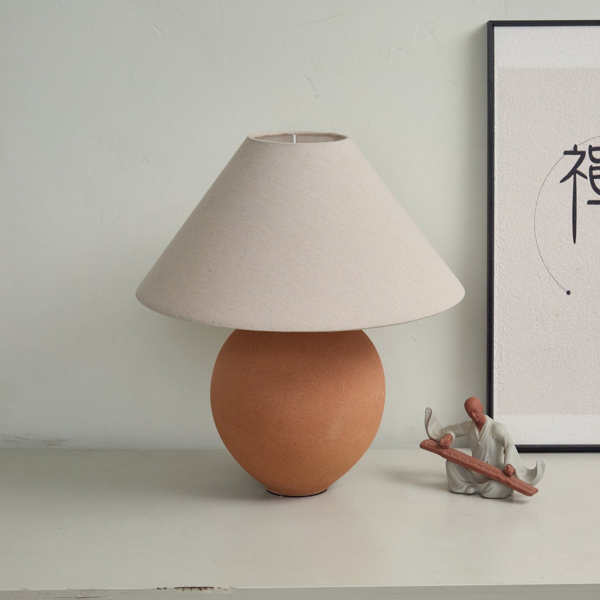 Keramisk bordslampa i terrakottaton