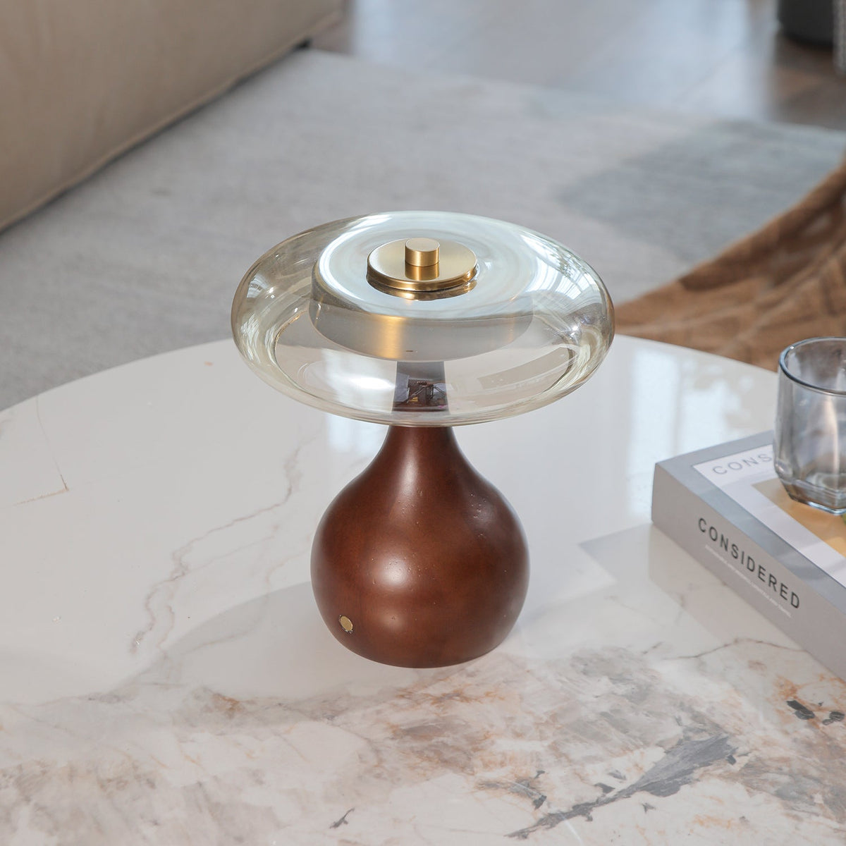 Airdes vintagebordlampe i træ