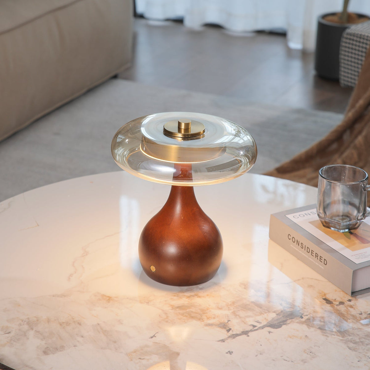 Airdes vintagebordlampe i træ